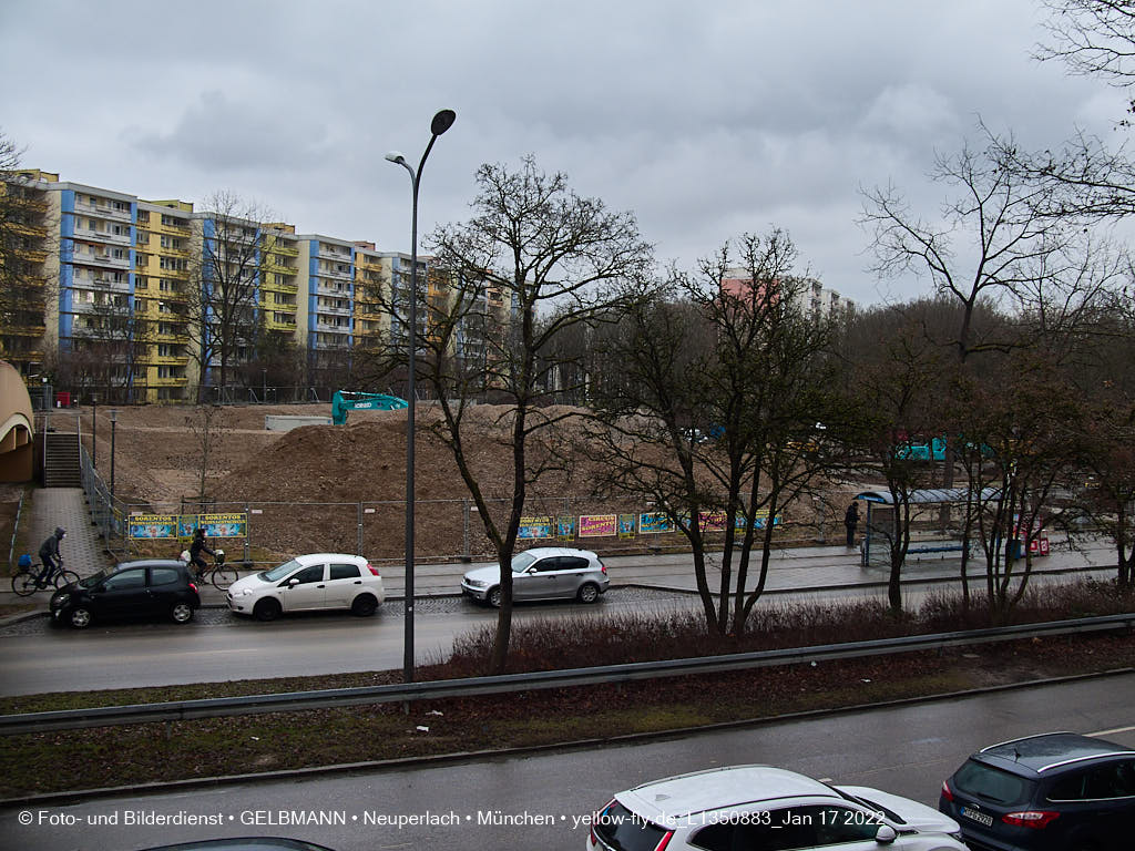 14.01.2022 - Abrissbaustelle Quiddezentrum in Neuperlach 14.01.2022 - Abrissbaustelle Quiddezentrum in Neuperlach