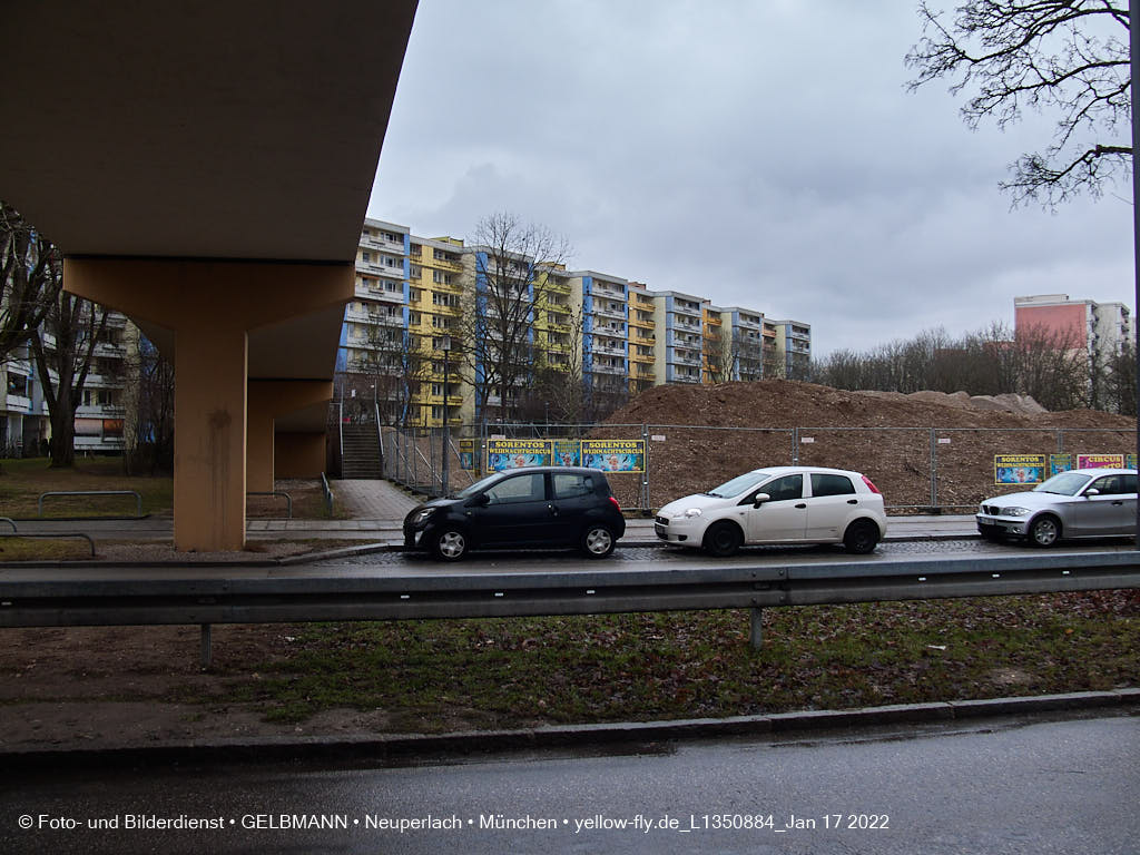 14.01.2022 - Abrissbaustelle Quiddezentrum in Neuperlach 14.01.2022 - Abrissbaustelle Quiddezentrum in Neuperlach