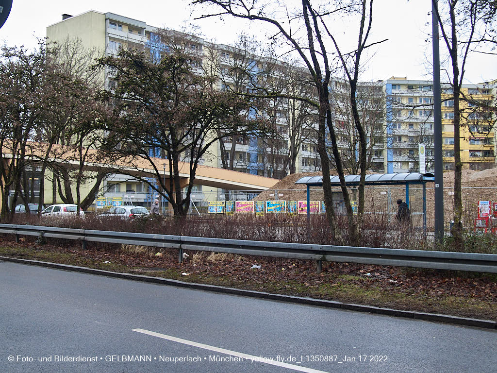 14.01.2022 - Abrissbaustelle Quiddezentrum in Neuperlach 14.01.2022 - Abrissbaustelle Quiddezentrum in Neuperlach