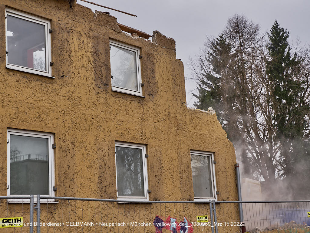 15.03.2022 - Abriss und Neubau der Maikäfersiedlung 