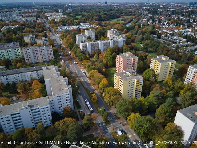 13.10.2022 - Sanierung in der Wohnanlage KArl-Marx-Ring 11-21 in Neuperlach