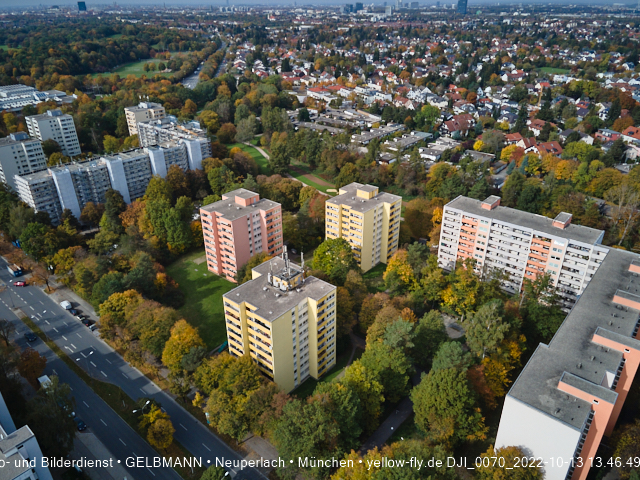 13.10.2022 - Sanierung in der Wohnanlage KArl-Marx-Ring 11-21 in Neuperlach