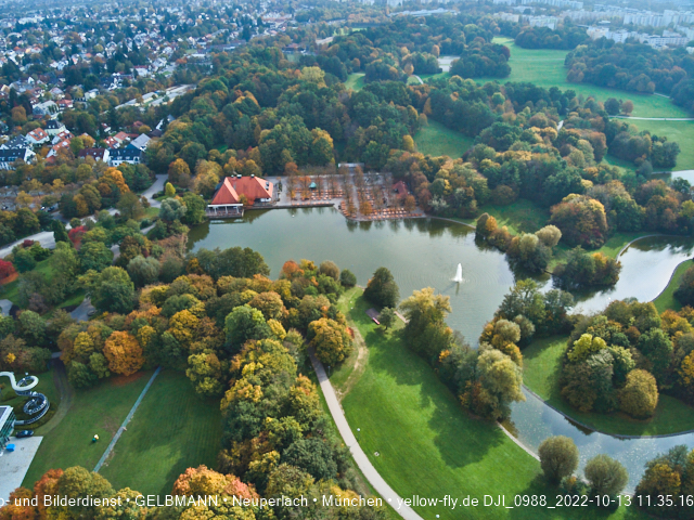 13.10.2022 - der Ostpark mit Biergarten und See in Neuperlach