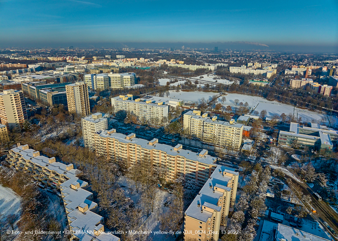 13.12.2022 - Neuperlach Zentrum und Umgebung