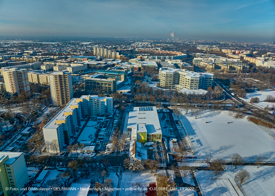 13.12.2022 - Neuperlach Zentrum und Umgebung