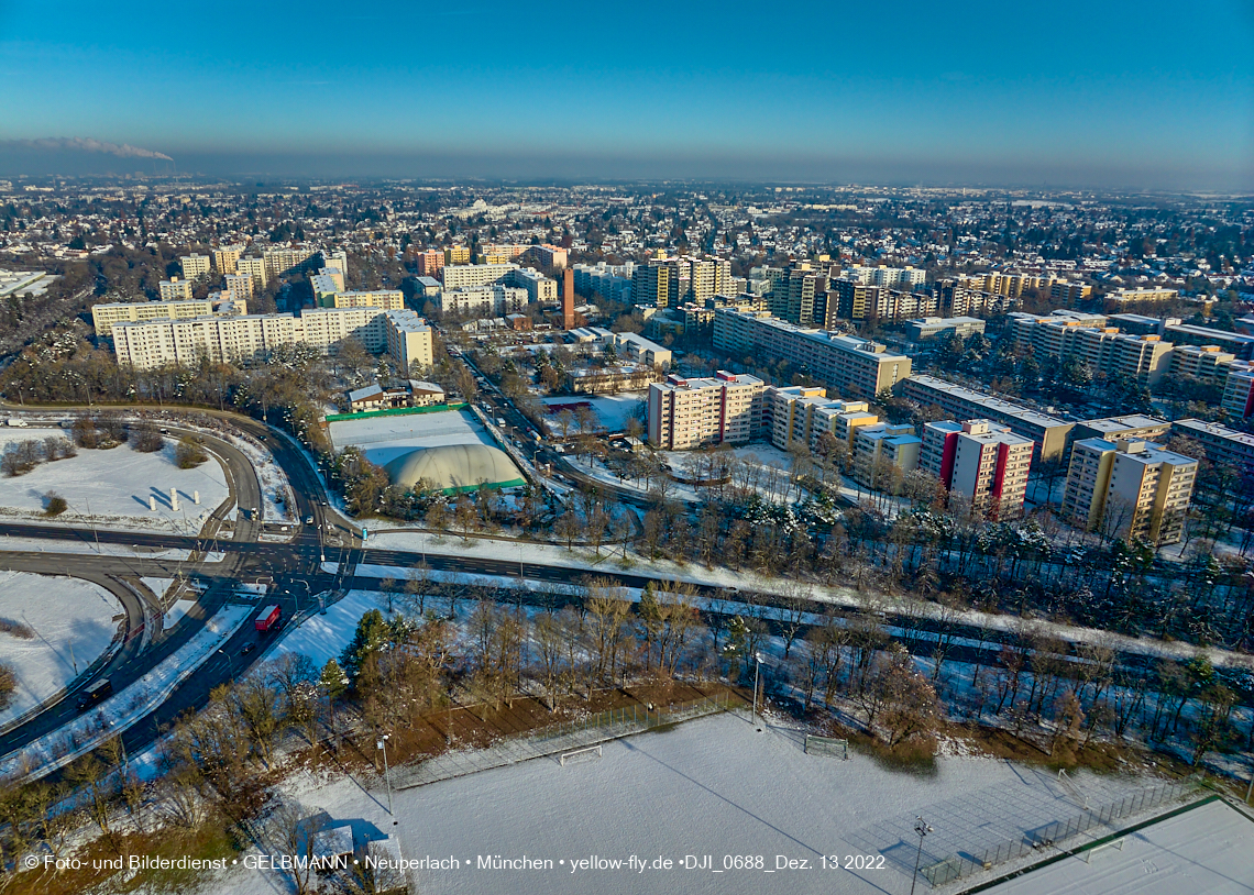 13.12.2022 - Neuperlach Zentrum und Umgebung