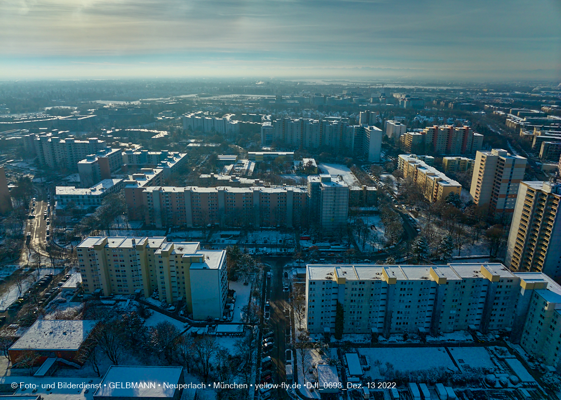 13.12.2022 - Neuperlach Zentrum und Umgebung