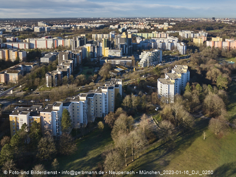 16.11.2023 - Marx-Zentrum und Karl-Marx-Ring 52-62 in Neuperlach