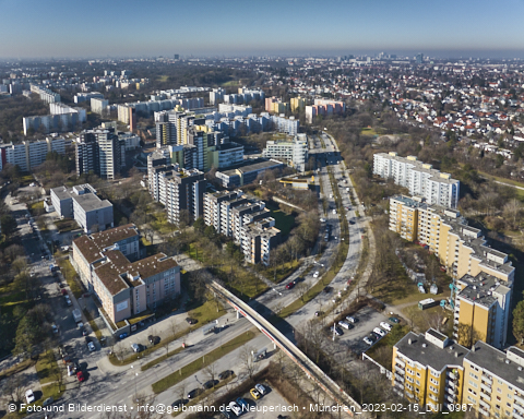 15.02.2023 - Marx-Zentrum und Karl-Marx-Ring 52-62 in Neuperlach