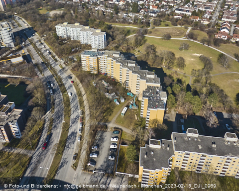 15.02.2023 - Marx-Zentrum und Karl-Marx-Ring 52-62 in Neuperlach