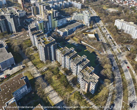 15.02.2023 - Marx-Zentrum und Karl-Marx-Ring 52-62 in Neuperlach