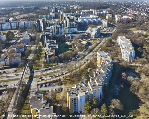 15.02.2023 - Marx-Zentrum und Karl-Marx-Ring 52-62 in Neuperlach