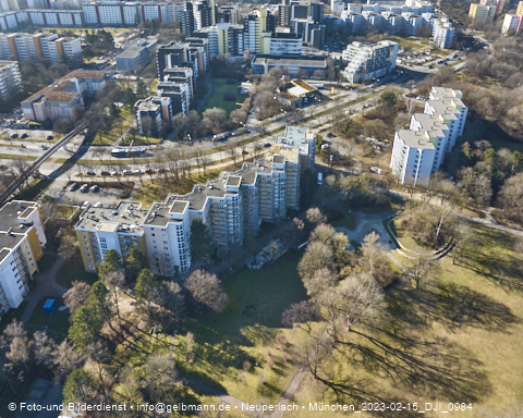 15.02.2023 - Marx-Zentrum und Karl-Marx-Ring 52-62 in Neuperlach