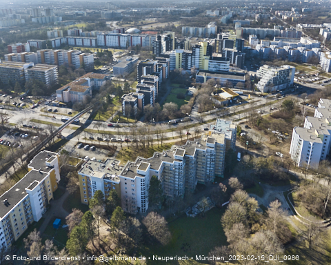 15.02.2023 - Marx-Zentrum und Karl-Marx-Ring 52-62 in Neuperlach