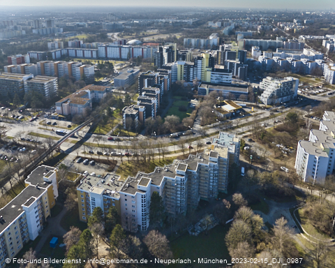 15.02.2023 - Marx-Zentrum und Karl-Marx-Ring 52-62 in Neuperlach