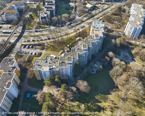 15.02.2023 - Marx-Zentrum und Karl-Marx-Ring 52-62 in Neuperlach