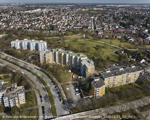 21.03.2023 - Marx-Zentrum und Karl-Marx-Ring 52-62 in Neuperlach