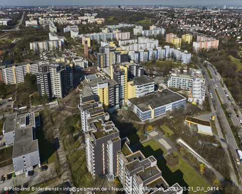 21.03.2023 - Marx-Zentrum und Karl-Marx-Ring 52-62 in Neuperlach