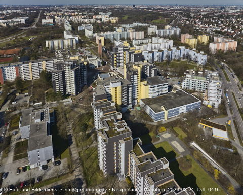 21.03.2023 - Marx-Zentrum und Karl-Marx-Ring 52-62 in Neuperlach