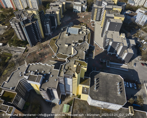 21.03.2023 - Marx-Zentrum und Karl-Marx-Ring 52-62 in Neuperlach