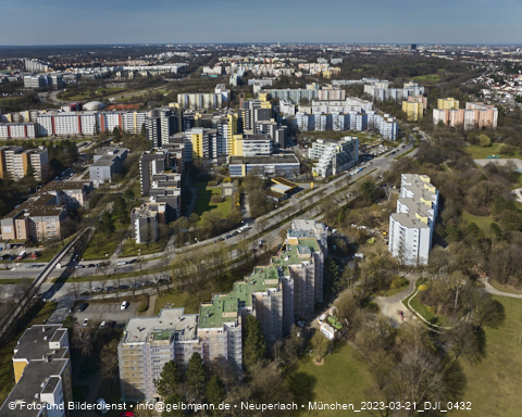 21.03.2023 - Marx-Zentrum und Karl-Marx-Ring 52-62 in Neuperlach
