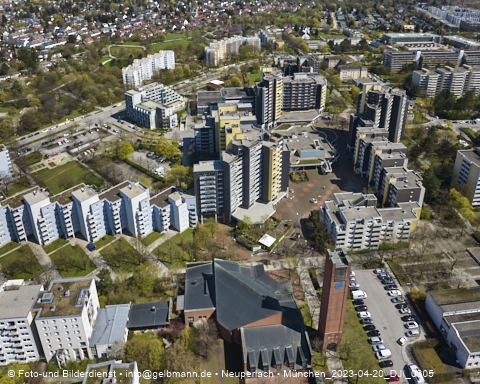 21.04.2023 - Marx-Zentrum und Karl-Marx-Ring 52-62 in Neuperlach