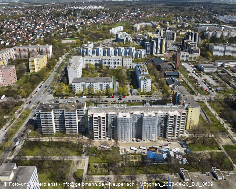 21.04.2023 - Marx-Zentrum und Karl-Marx-Ring 52-62 in Neuperlach