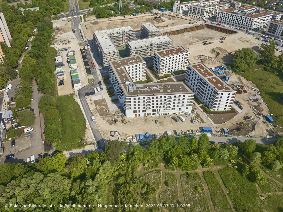 07.06.2023 - Aktuelle Luftbilder aus dem Alexisquartier und Pandion Verde in Neuperlach in München