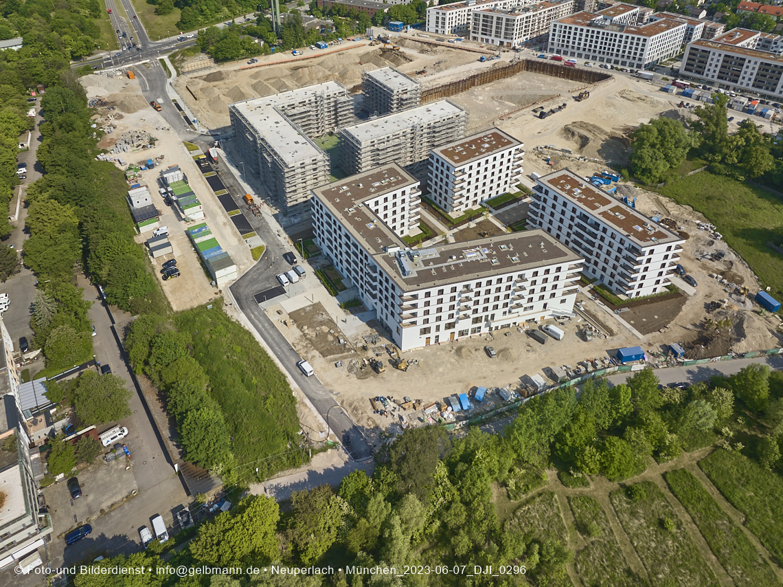 07.06.2023 - Aktuelle Luftbilder aus dem Alexisquartier und Pandion Verde in Neuperlach in München