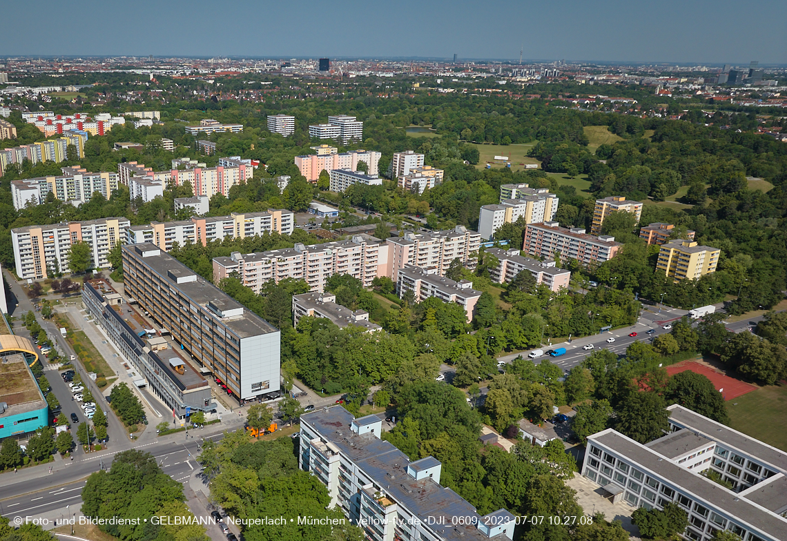 07.07.2023 - Plettzentrum und Montessori-Schule in Neuperlach