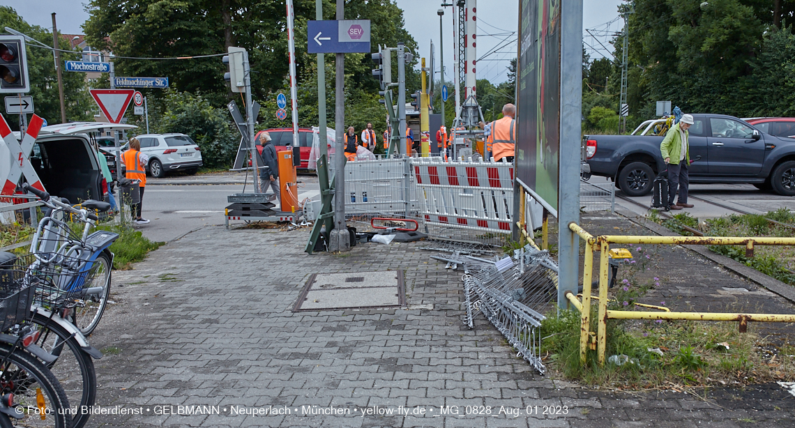 01.08.2023 - Bahnschranke an der S-Bahn Fasanerie