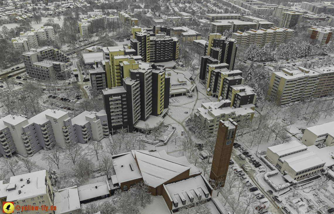 05.12.2021 - Karl-Marx-Ring und Marx-Zentrum in Neuperlach