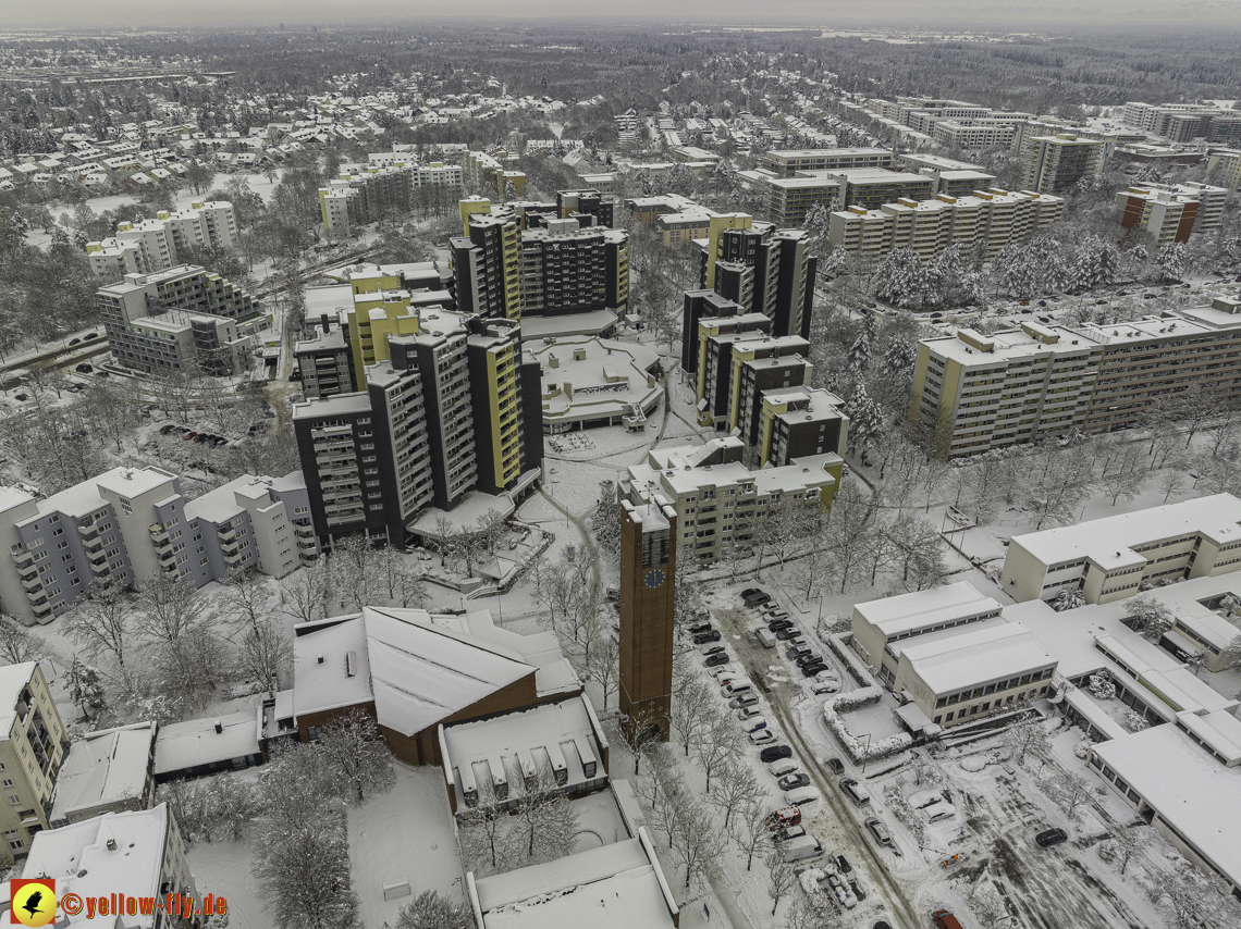 05.12.2021 - Karl-Marx-Ring und Marx-Zentrum in Neuperlach