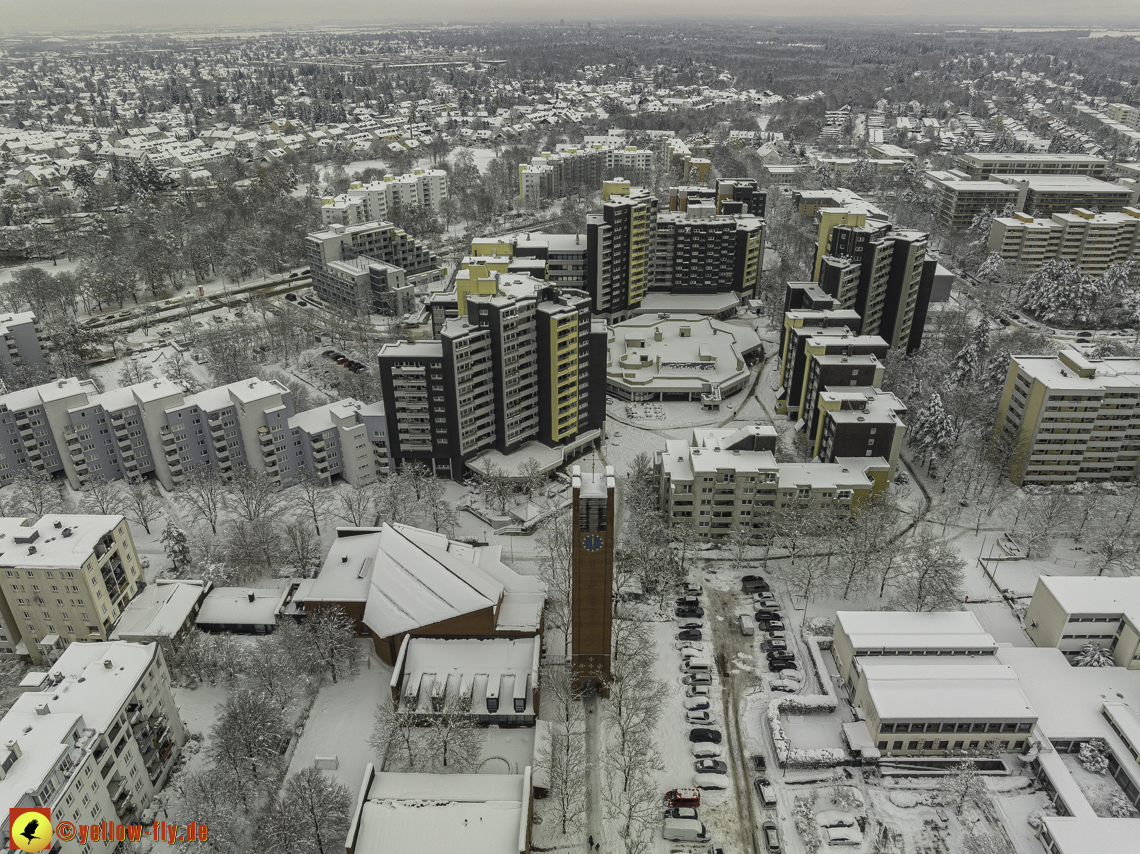 05.12.2021 - Karl-Marx-Ring und Marx-Zentrum in Neuperlach