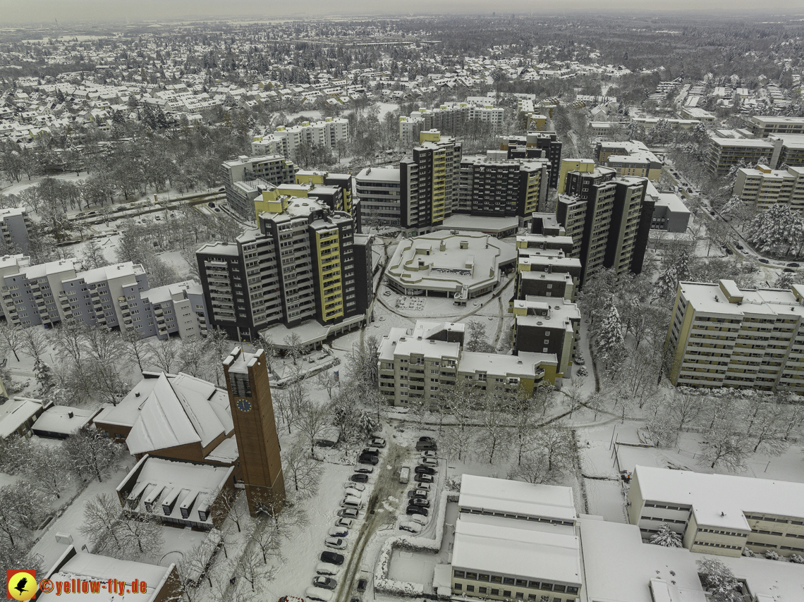 05.12.2021 - Karl-Marx-Ring und Marx-Zentrum in Neuperlach