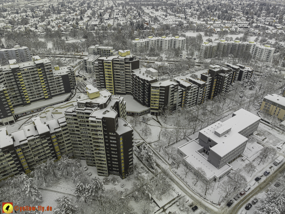05.12.2021 - Karl-Marx-Ring und Marx-Zentrum in Neuperlach