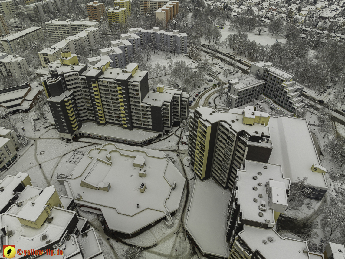 05.12.2021 - Karl-Marx-Ring und Marx-Zentrum in Neuperlach