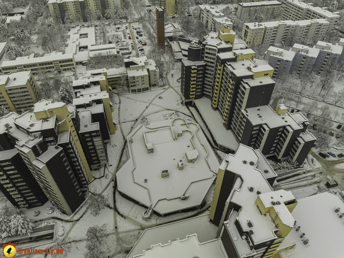 05.12.2021 - Karl-Marx-Ring und Marx-Zentrum in Neuperlach