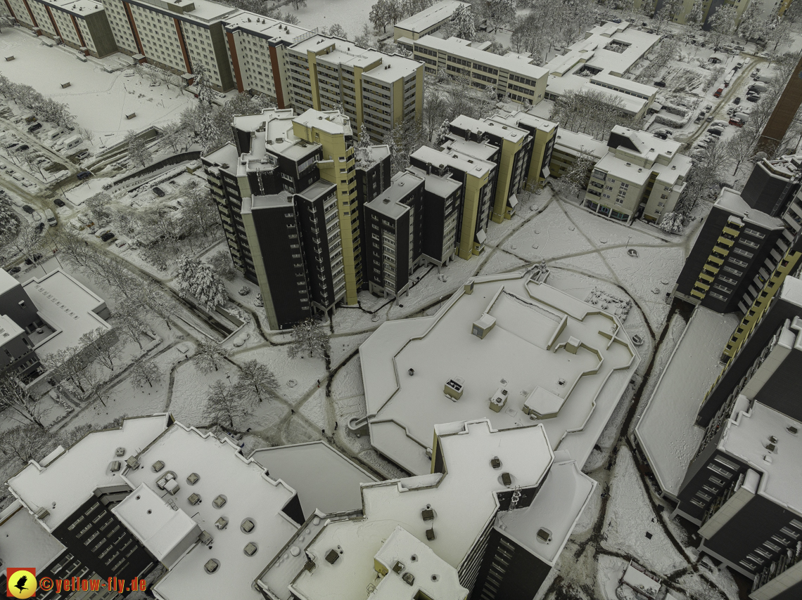 05.12.2021 - Karl-Marx-Ring und Marx-Zentrum in Neuperlach