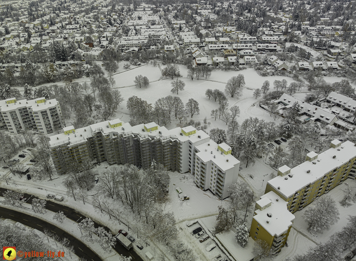 05.12.2021 - Karl-Marx-Ring und Marx-Zentrum in Neuperlach