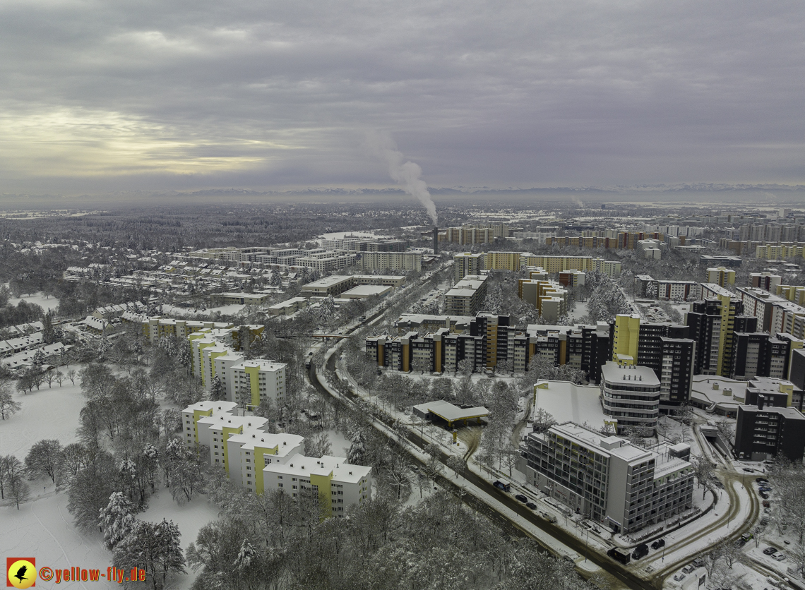 05.12.2021 - Karl-Marx-Ring und Marx-Zentrum in Neuperlach