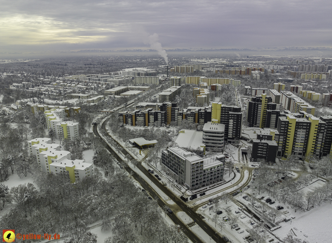 05.12.2021 - Karl-Marx-Ring und Marx-Zentrum in Neuperlach