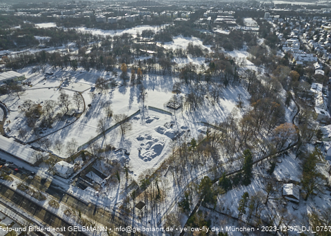 07.12.2023 - Ostpark mit Schnee und Eis in Berg am Laim