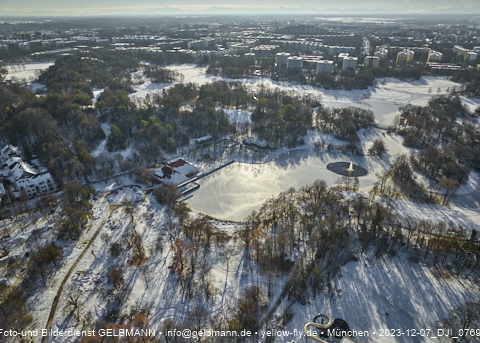 07.12.2023 - Ostpark mit Schnee und Eis in Berg am Laim