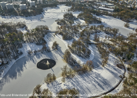 07.12.2023 - Ostpark mit Schnee und Eis in Berg am Laim