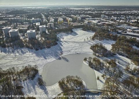 07.12.2023 - Ostpark mit Schnee und Eis in Berg am Laim