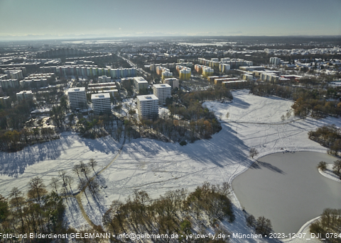 07.12.2023 - Ostpark mit Schnee und Eis in Berg am Laim