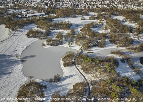 07.12.2023 - Ostpark mit Schnee und Eis in Berg am Laim