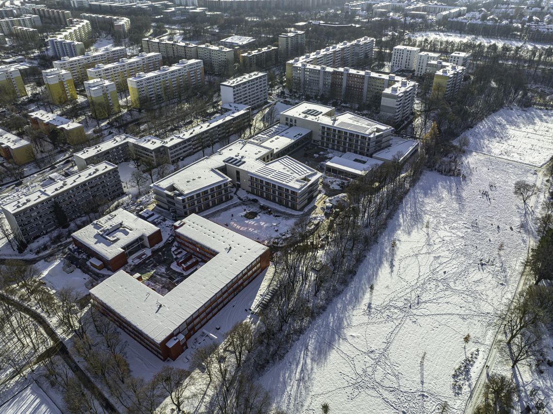 07.12.2021 - Baustelle Grundschule am Strehleranger und Neuperlach