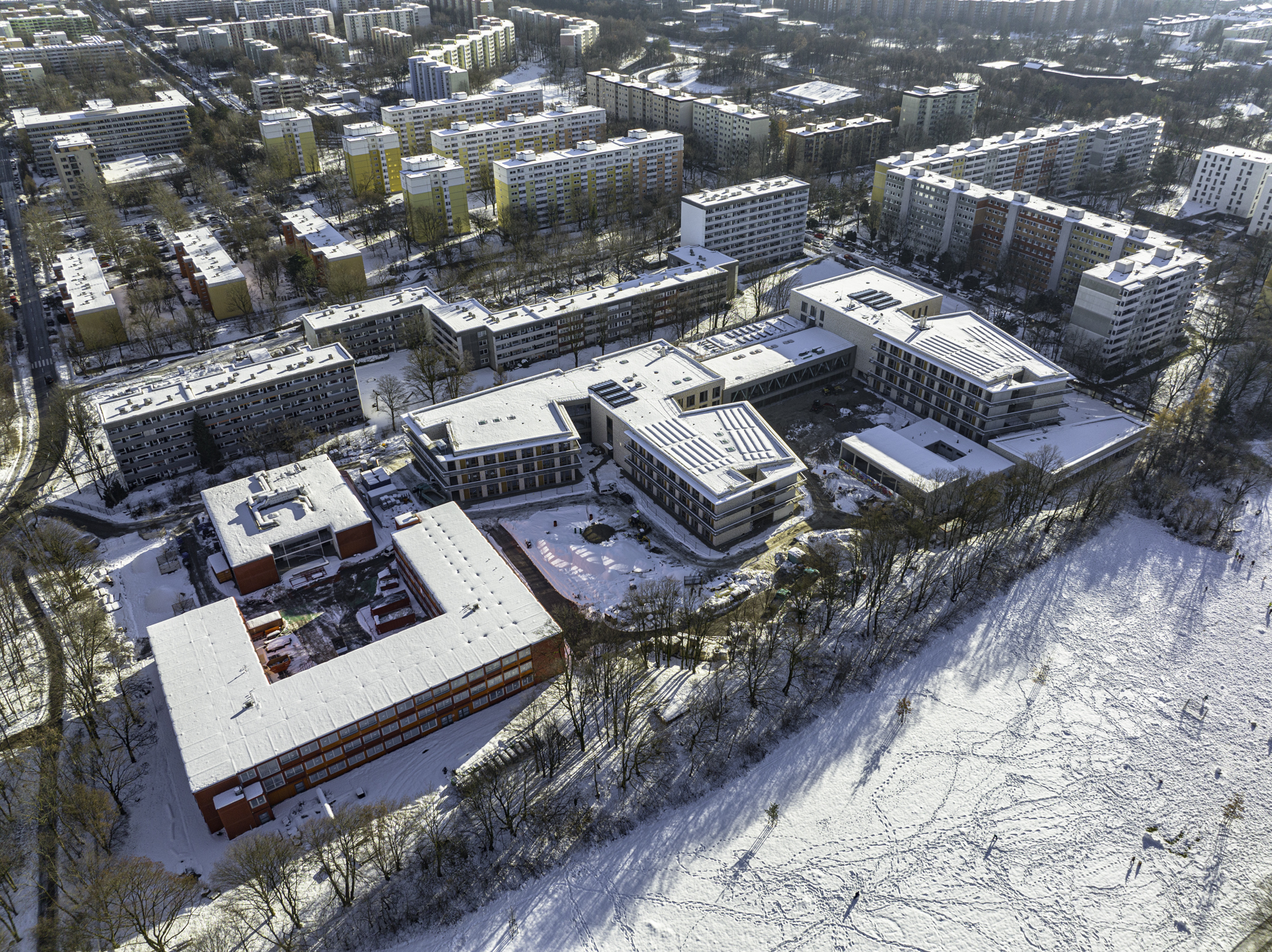 07.12.2021 - Baustelle Grundschule am Strehleranger und Neuperlach